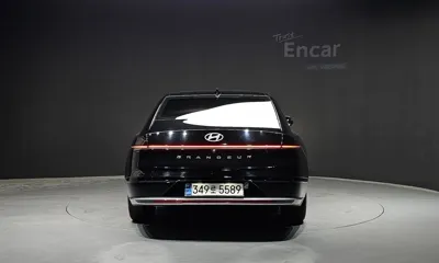 Hyundai Grandeur 2023, 40853 км, за 20152.11 USD