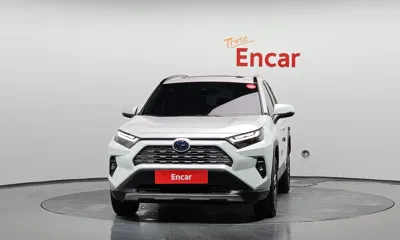 Toyota RAV4 2024, 17431 км, за 27817.6 USD