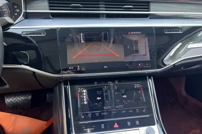 Audi A8 2024, 53300 км, за 109682 USD - фото 13
