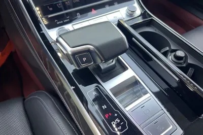 Audi A8 2024, 53300 км, за 109682 USD - фото 14