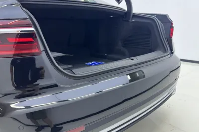 Audi A8 2024, 53300 км, за 109682 USD - фото 17