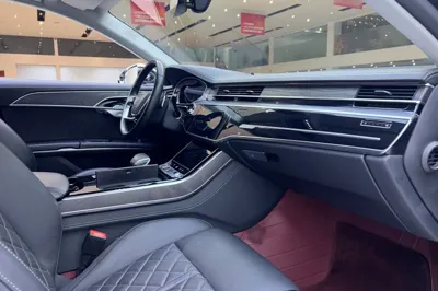 Audi A8 2024, 53300 км, за 109682 USD - фото 18