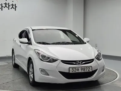 Hyundai Avante 2012, 83100 км, за 2776.31 USD