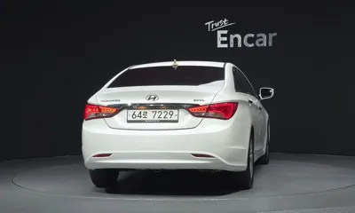 Hyundai Sonata 2013, 96264 км, за 65140.1 USD