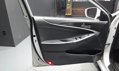 Hyundai Sonata 2013, 96264 км, за 65000.3 USD - фото 24
