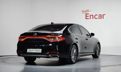 Hyundai Grandeur 2018, 137916 км, за 10618.9 USD