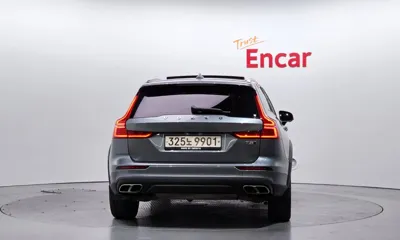 Volvo V60 2020, 121971 км, за 16738.87 USD