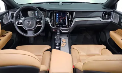 Volvo V60 2020, 121971 км, за 16738.87 USD - фото 7