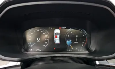 Volvo V60 2020, 121971 км, за 16738.87 USD - фото 8