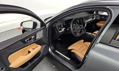 Volvo V60 2020, 121971 км, за 16738.87 USD - фото 10