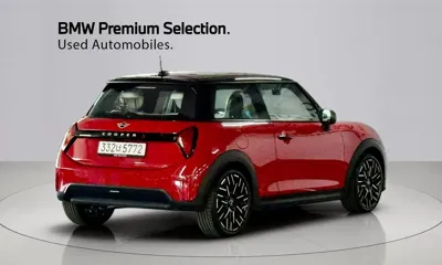 MINI Cooper 2025, 4586 км, за 20802.18 USD