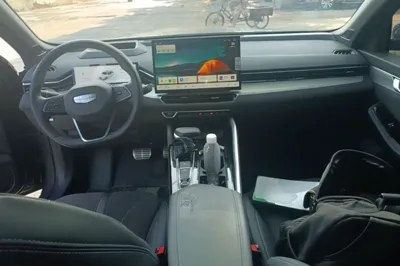 Geely Auto Preface 2025, 5600 км, за 14883 USD - фото 17