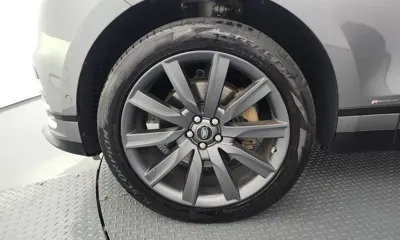 Land Rover Range Rover Velar 2018, 94834 км, за 20186.23 USD