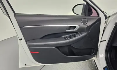 Hyundai Sonata 2020, 79546 км, за 10358.31 USD - фото 24