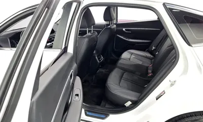 Hyundai Sonata 2020, 79546 км, за 10358.31 USD - фото 30