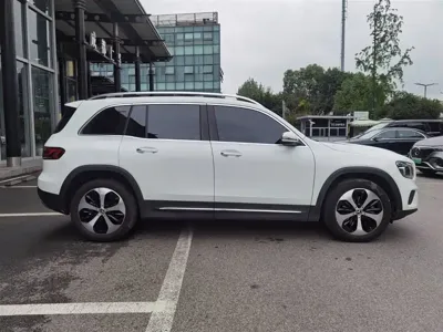 Mercedes-Benz GLB 2023, 48200 км, за 22428.99 USD