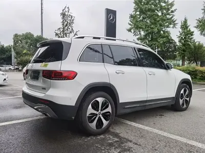 Mercedes-Benz GLB 2023, 48200 км, за 22428.99 USD
