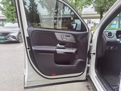 Mercedes-Benz GLB 2023, 48200 км, за 22428.99 USD - фото 11