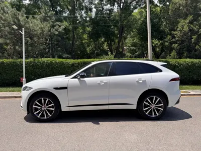 Jaguar F-Pace 2024, 7100 км, за 33130.7 USD