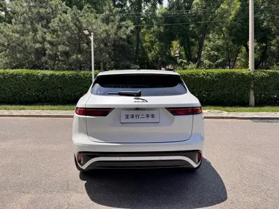 Jaguar F-Pace 2024, 7100 км, за 33130.7 USD