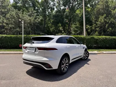 Jaguar F-Pace 2024, 7100 км, за 33130.7 USD