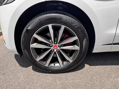 Jaguar F-Pace 2024, 7100 км, за 33130.7 USD - фото 22