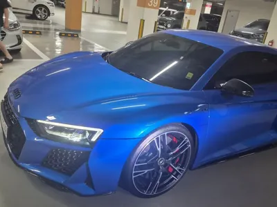 Audi R8 2021, 17300 км, за 104371.8 USD