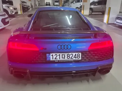 Audi R8 2021, 17300 км, за 104371.8 USD