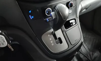 Hyundai Starex 2018, 181093 км, за 6229.49 USD - фото 9
