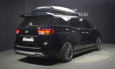 Kia Canival 2018, 84035 км, за 10437.18 USD