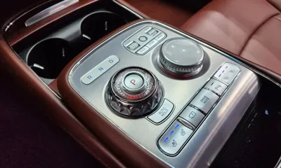 Genesis G90 2023, 55747 км, за 40304.22 USD - фото 9