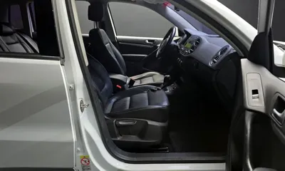 Volkswagen Tiguan 2015, 106157 км, за 5780.34 USD - фото 11