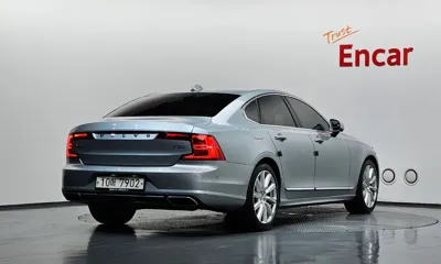 Volvo S90 2019, 162008 км, за 9706.85 USD