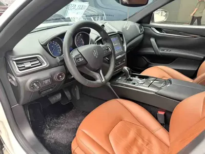 Maserati Ghibli 2016, 90000 км, за 13287.6 USD