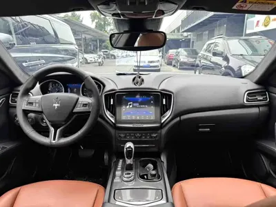 Maserati Ghibli 2016, 90000 км, за 13287.6 USD