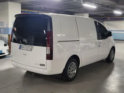Hyundai Staria 2026, 1050 км, за 18514.67 USD - фото 6