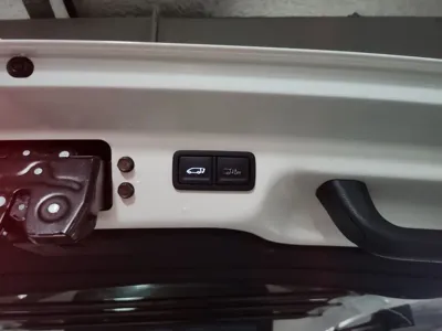 Hyundai Staria 2026, 1050 км, за 18514.67 USD - фото 17