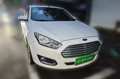 Ford Escort 2015, 83600 км, за 2880 USD
