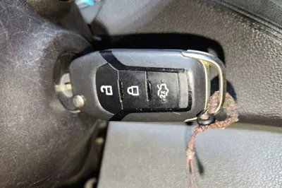 Ford Escort 2015, 83600 км, за 2880 USD - фото 20