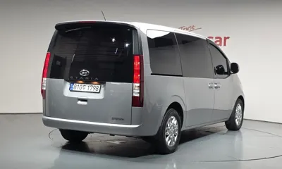 Hyundai Staria 2023, 168815 км, за 11487.46 USD