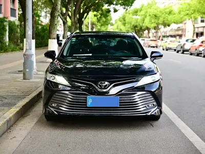 Toyota Camry · 2019 год