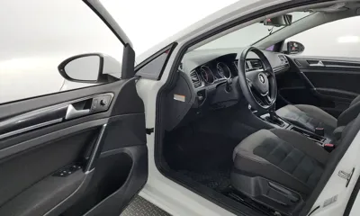 Volkswagen Golf 2014, 142778 км, за 5583.29 USD - фото 10