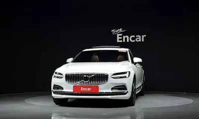 Volvo S90 2021, 31668 км, за 22843.64 USD
