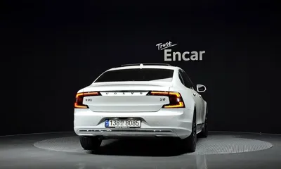 Volvo S90 2021, 31668 км, за 22843.64 USD