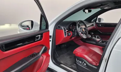 Porsche Cayenne 2021, 145499 км, за 36669.97 USD - фото 10