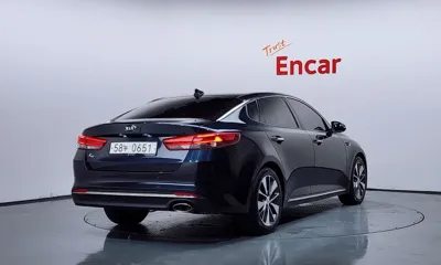 Kia K5 2017, 57756 км, за 7752.45 USD