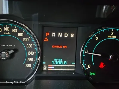 Jaguar XF 2015, 86180 км, за 5244.85 USD