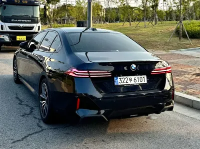 BMW 5-Series 2024, 36000 км, за 37661.05 USD
