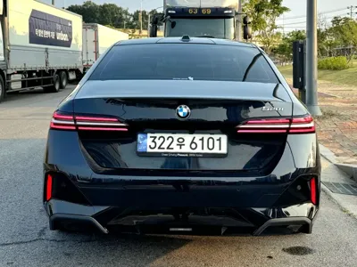 BMW 5-Series 2024, 36000 км, за 37661.05 USD - фото 6