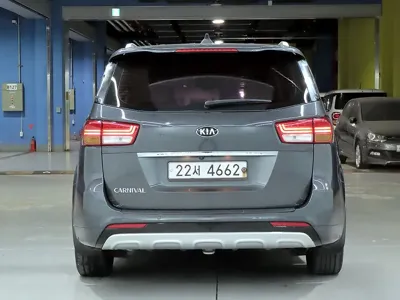 Kia Canival 2015, 201477 км, за 4420.46 USD